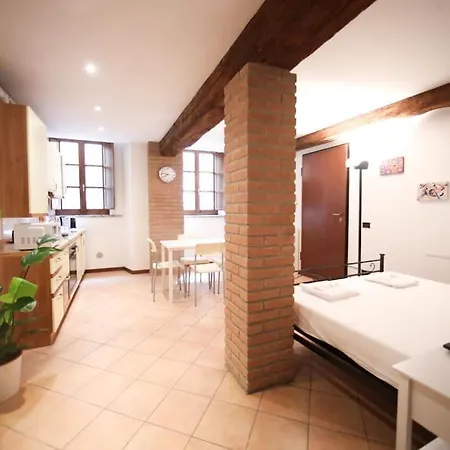 Piazza Garibaldi Free Wi-fi And Netflix Apartman Parma